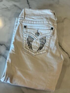 Miss Me Women’s White capris with Sequined Wing Pocket